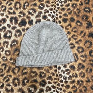 COS 100% cashmere light grey beanie